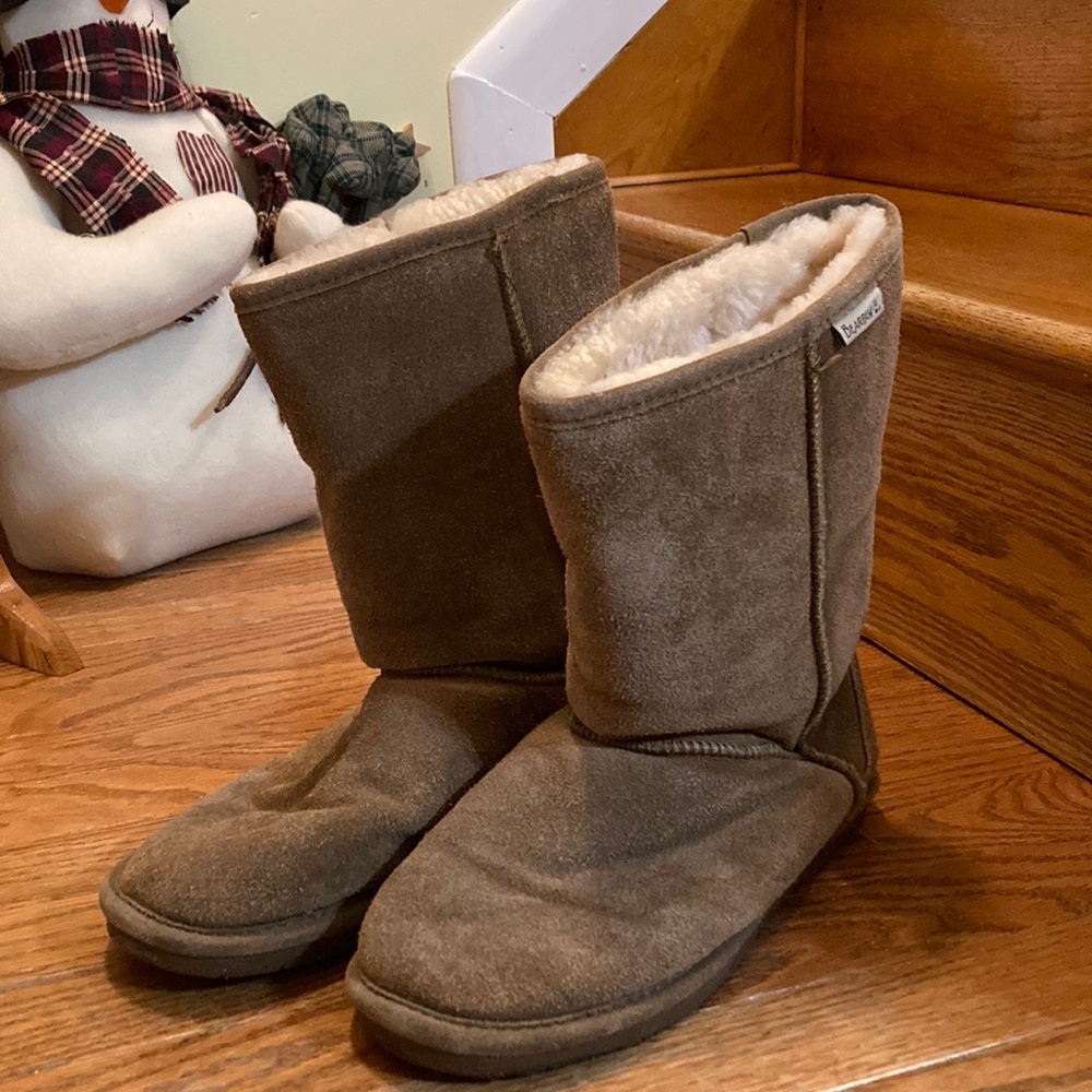 Women’s Bearpaw boots